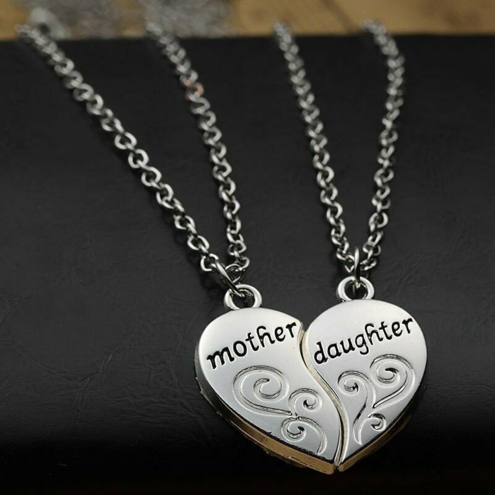 Silver Pair Mother And Daughter Split Heart Necklaces 16" Long Chain - Picture 6 of 6